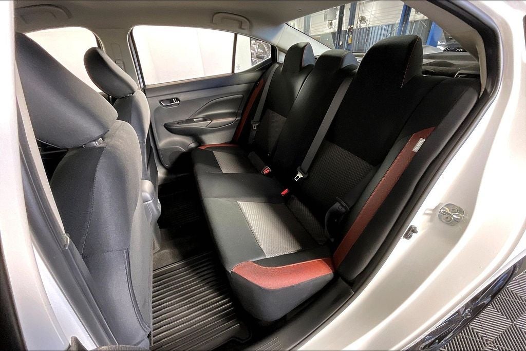 2025 Nissan Versa SR