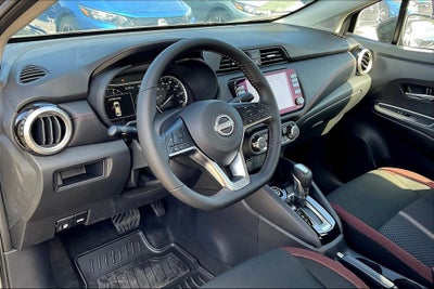 2025 Nissan Versa SR