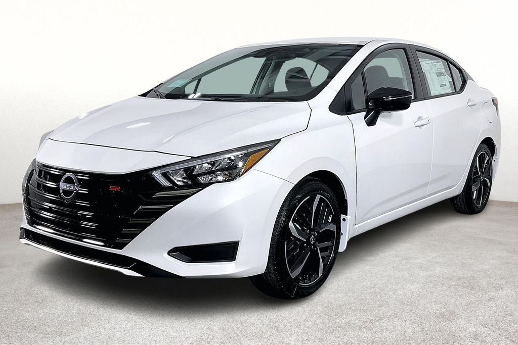 2025 Nissan Versa SR