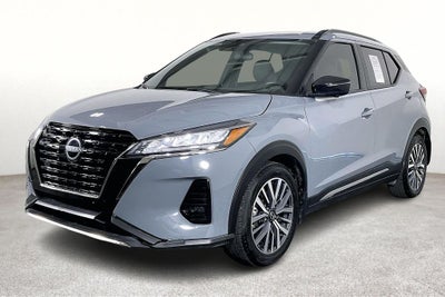 2023 Nissan Kicks SR