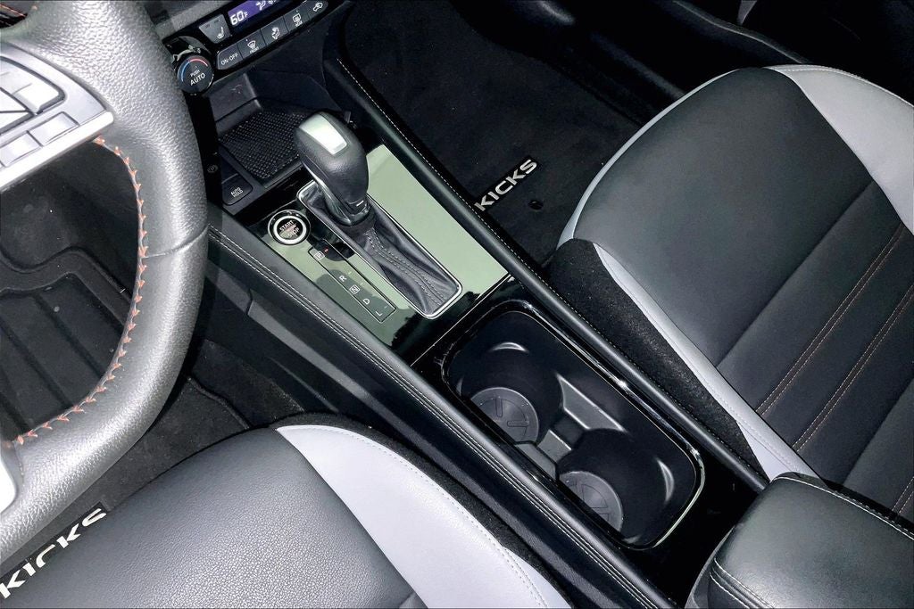2023 Nissan Kicks SR