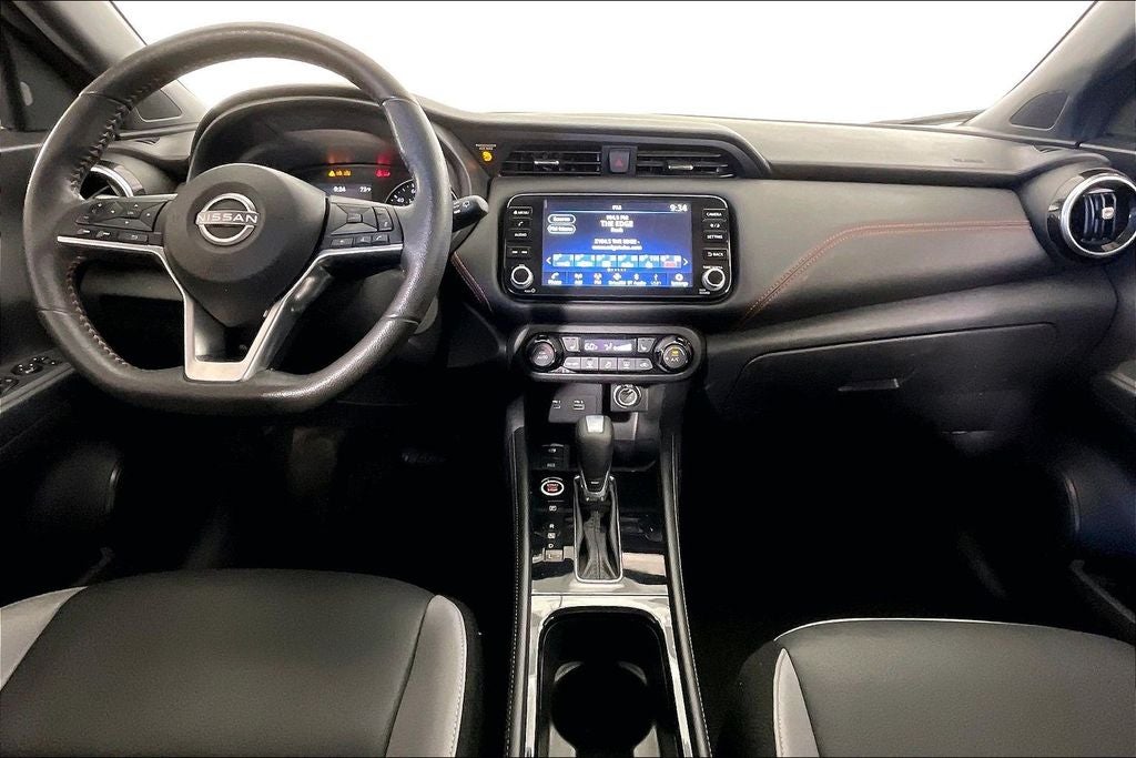 2023 Nissan Kicks SR