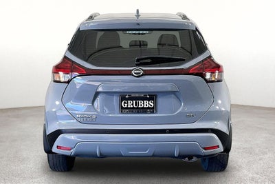 2023 Nissan Kicks SR