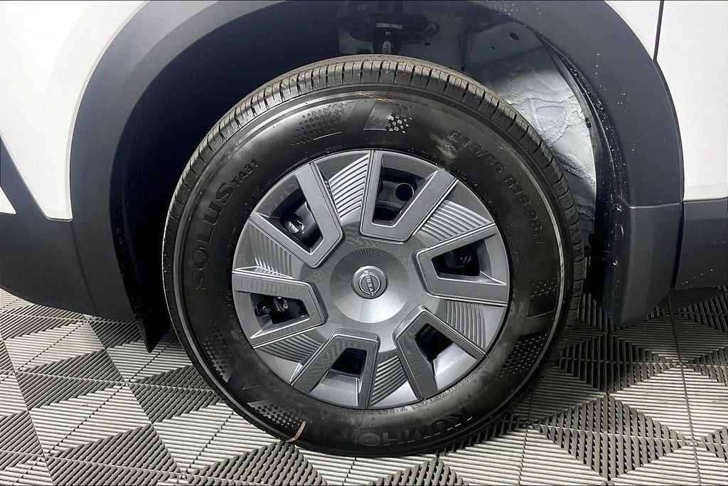 2027 Nissan Kicks S