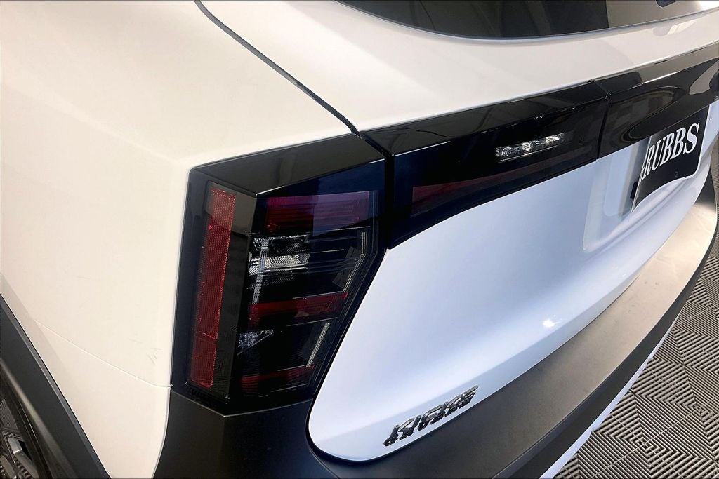 2027 Nissan Kicks S