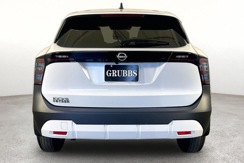 2027 Nissan Kicks S