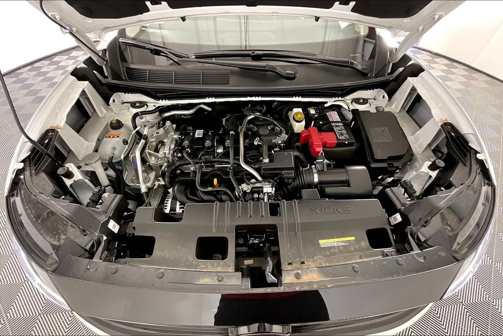 2025 Nissan Kicks SV