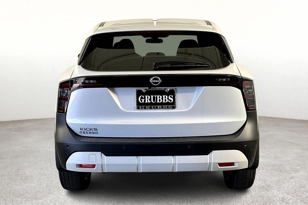 2025 Nissan Kicks SV