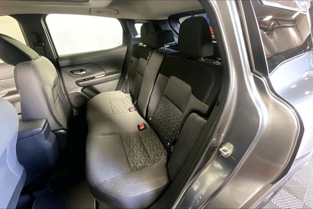 2027 Nissan Kicks SV