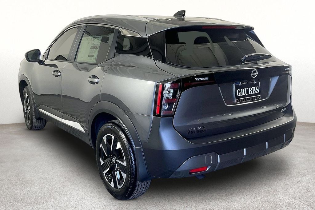 2027 Nissan Kicks SV