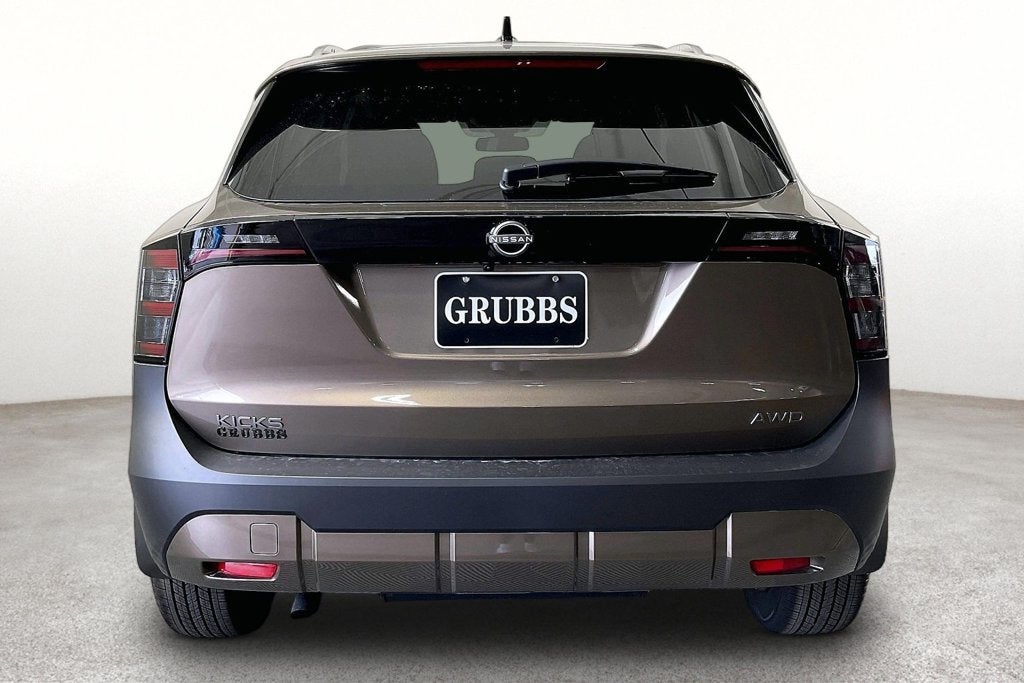 2027 Nissan Kicks SV