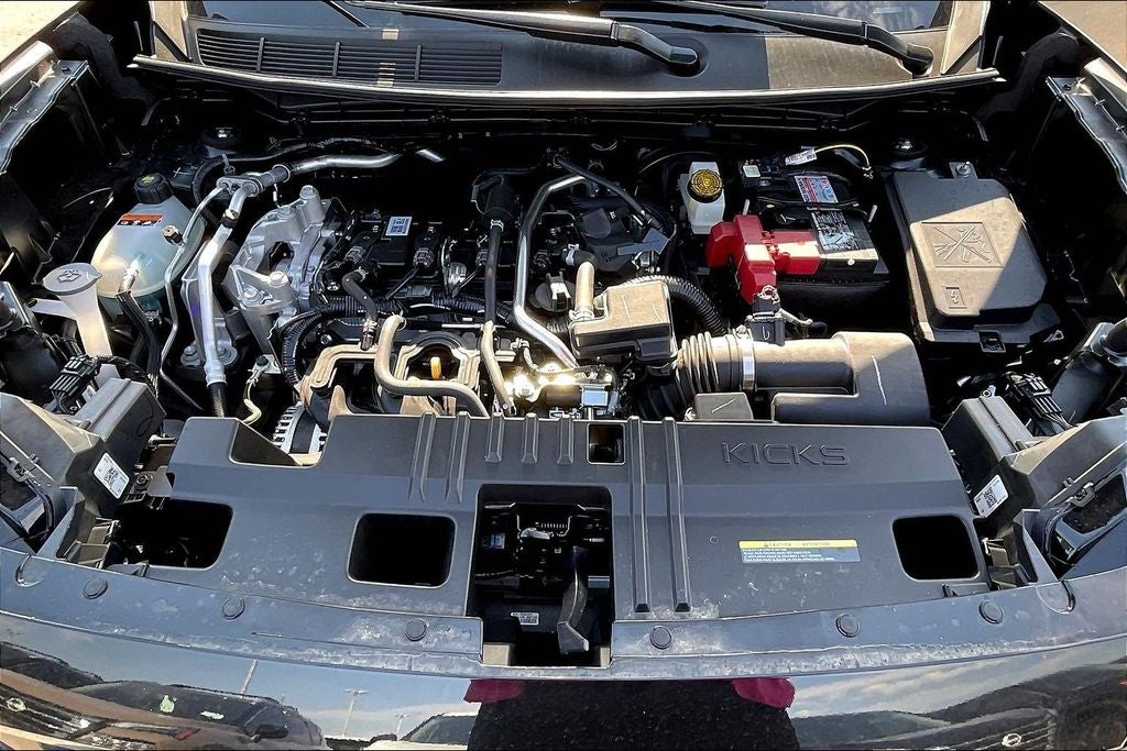 2025 Nissan Kicks SV