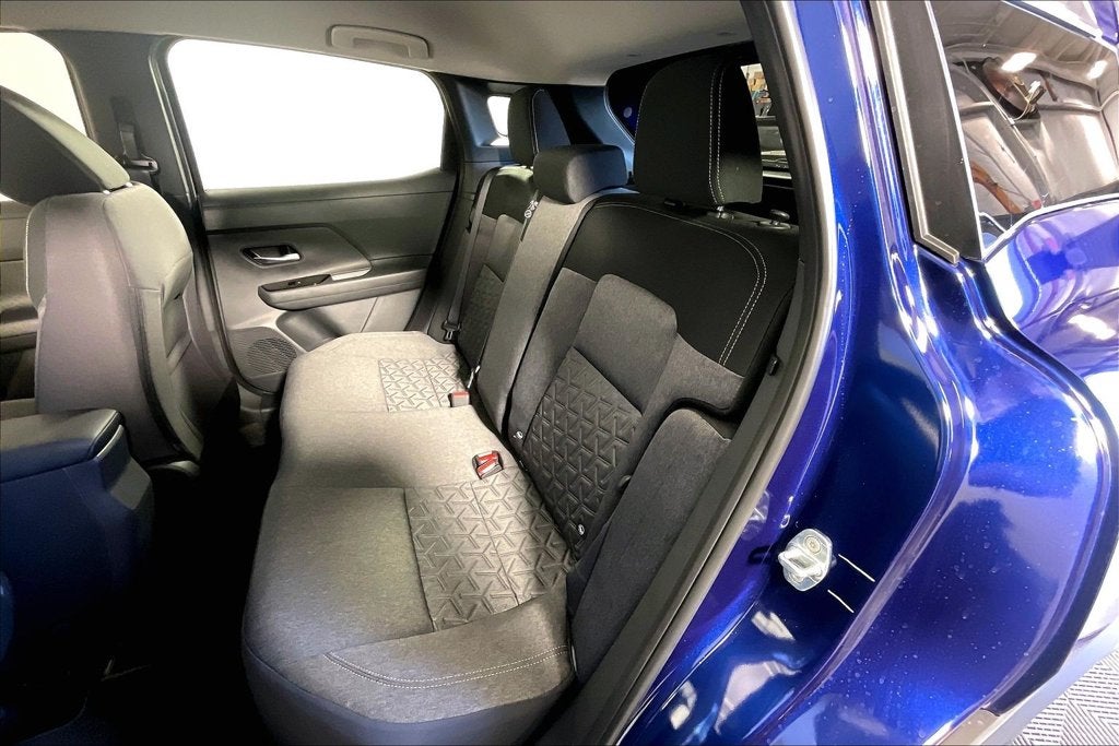 2027 Nissan Kicks SV