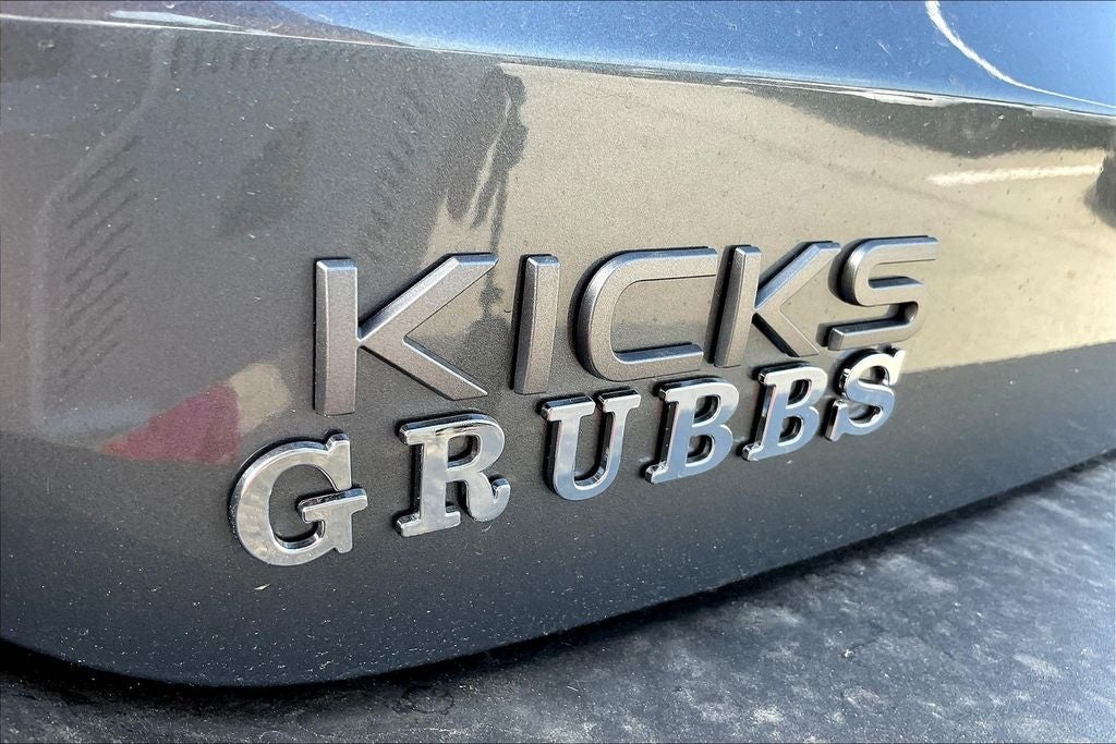 2025 Nissan Kicks SV