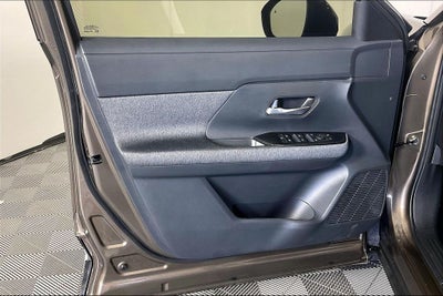 2027 Nissan Kicks SV