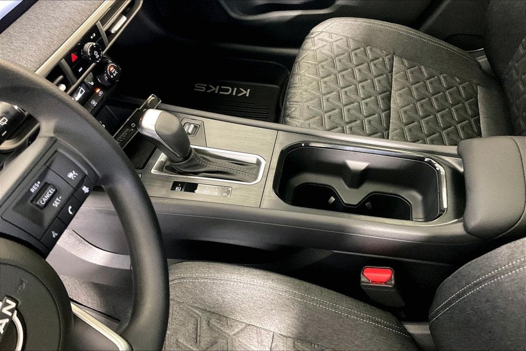 2027 Nissan Kicks SV
