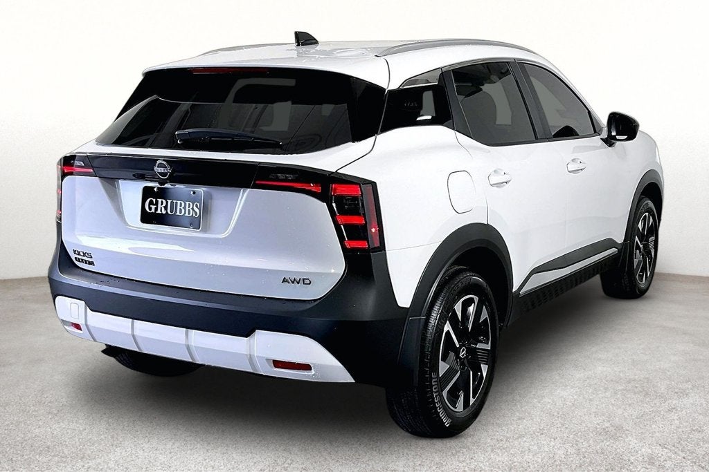 2027 Nissan Kicks SV