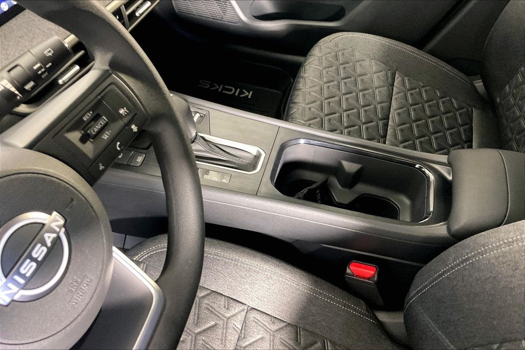 2027 Nissan Kicks SV