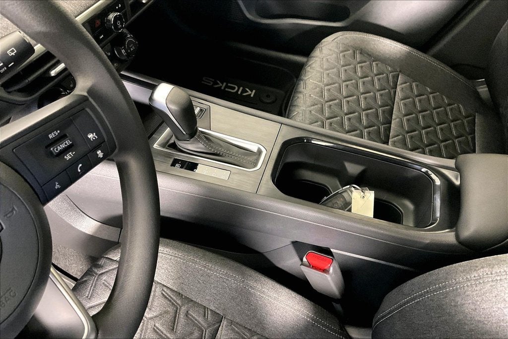 2027 Nissan Kicks SV