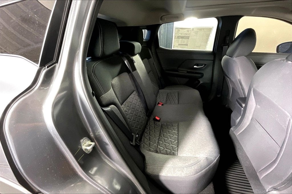 2027 Nissan Kicks SV