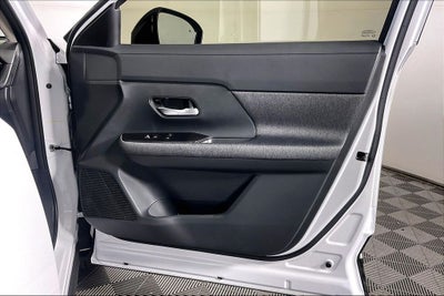 2027 Nissan Kicks SV