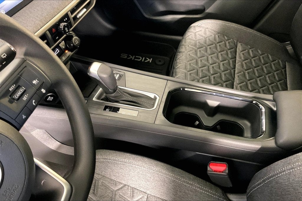 2027 Nissan Kicks SV
