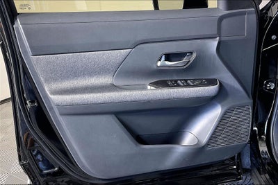2027 Nissan Kicks SV