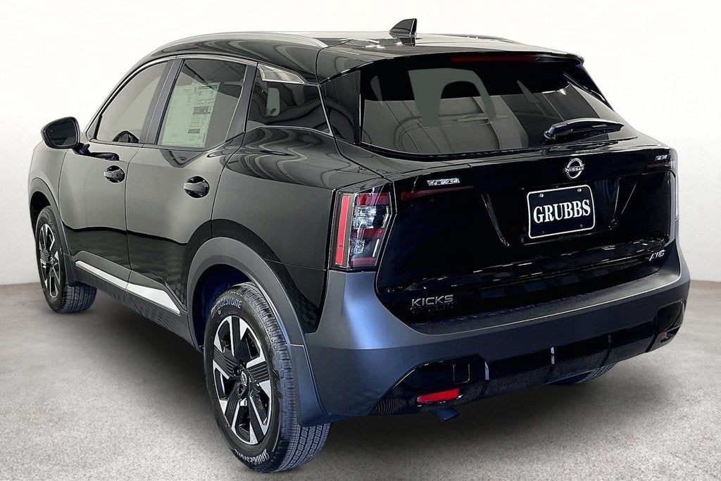 2027 Nissan Kicks SV