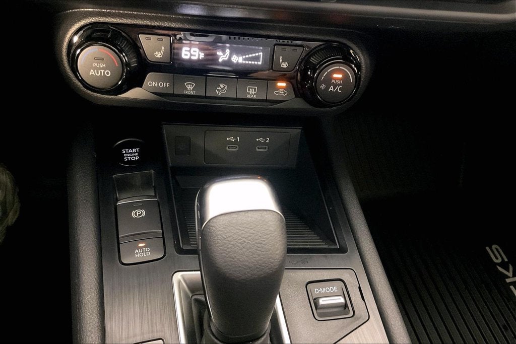 2027 Nissan Kicks SV