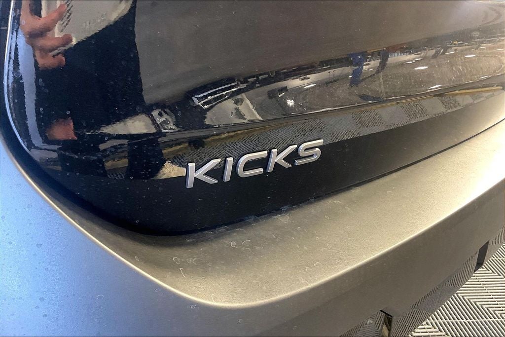 2027 Nissan Kicks SV