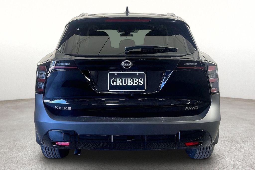 2027 Nissan Kicks SV