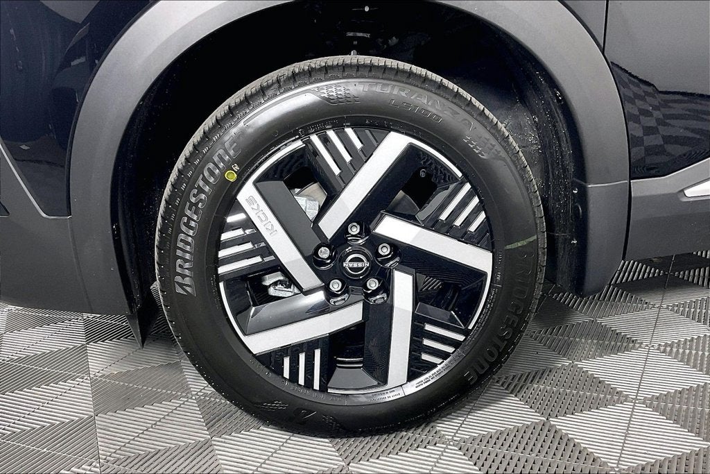 2027 Nissan Kicks SV