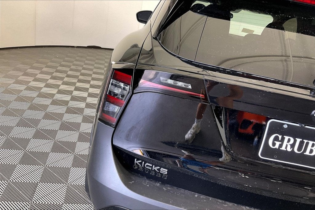 2027 Nissan Kicks SV