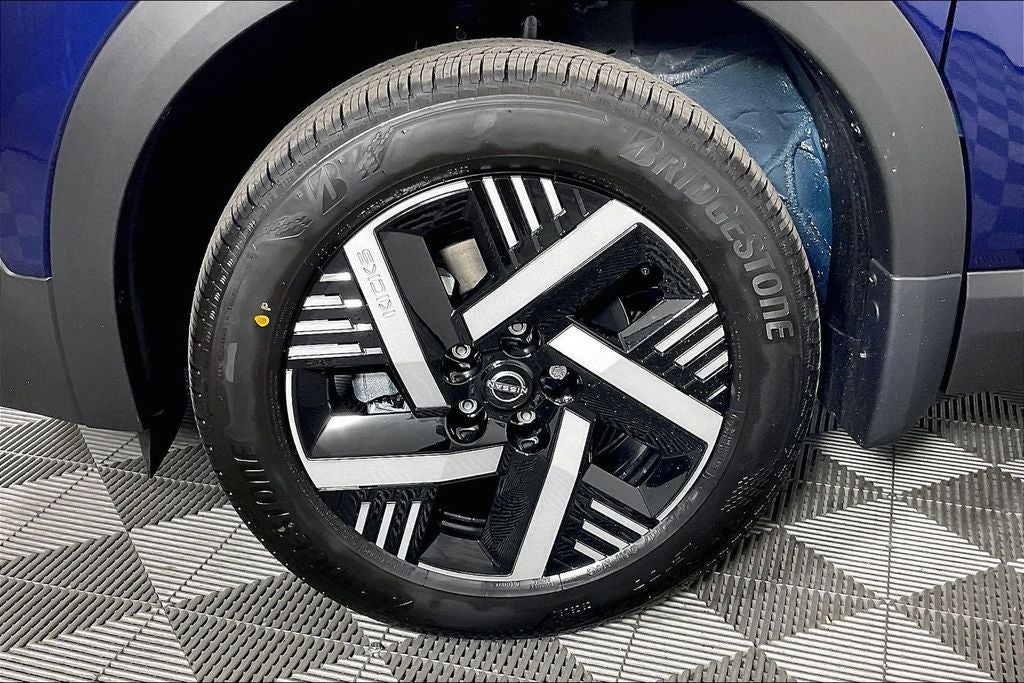 2027 Nissan Kicks SV
