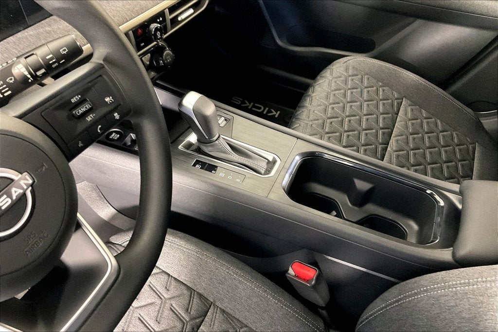 2027 Nissan Kicks SV