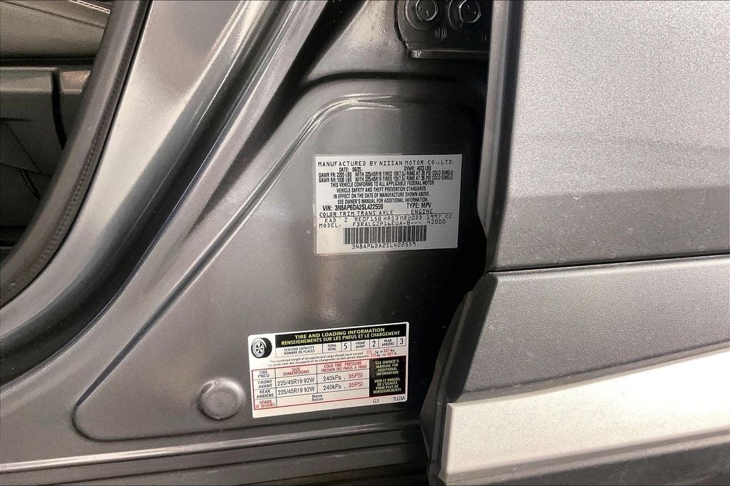 2025 Nissan Kicks SR