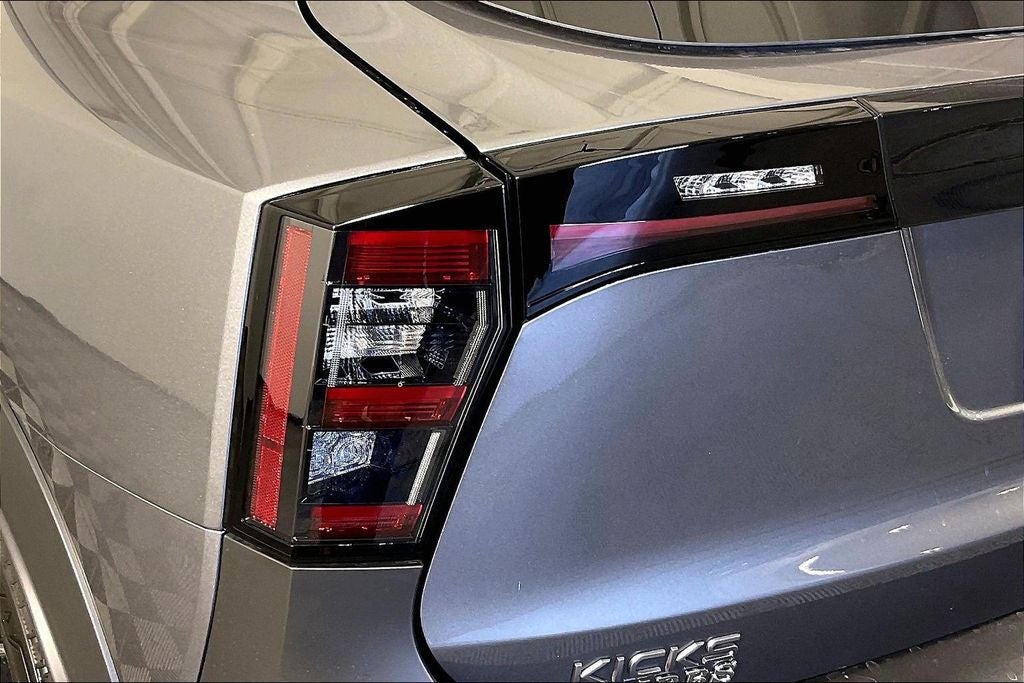 2027 Nissan Kicks SR