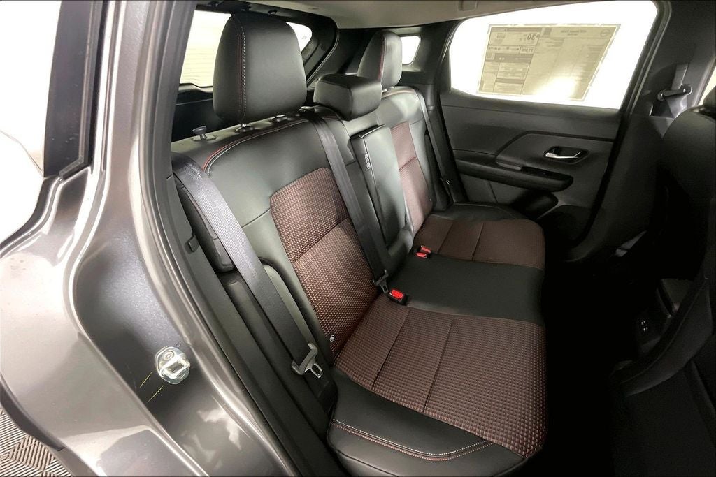 2027 Nissan Kicks SR