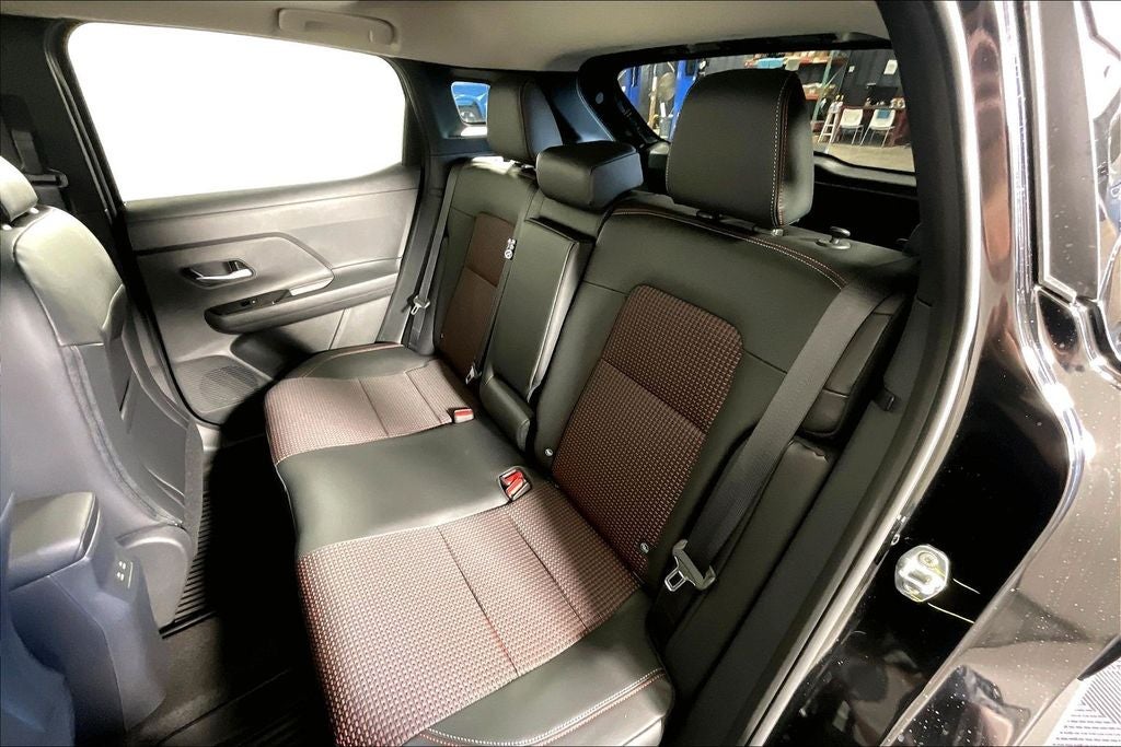 2027 Nissan Kicks SR