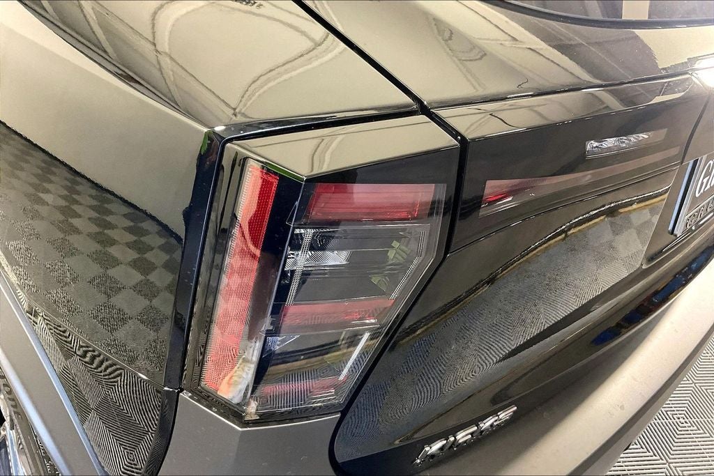 2027 Nissan Kicks SR