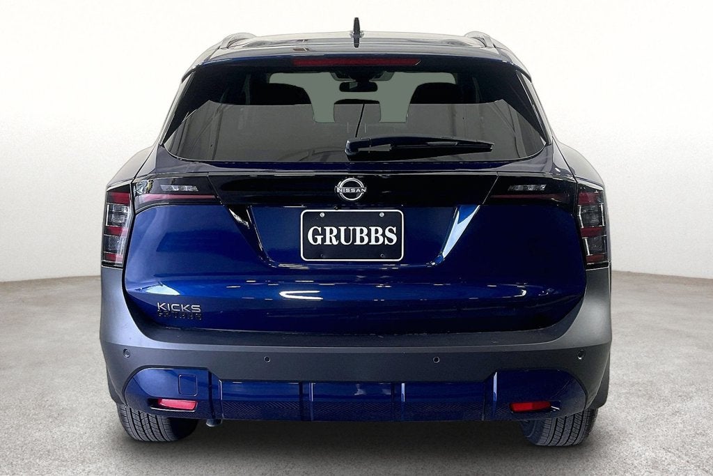 2027 Nissan Kicks SR