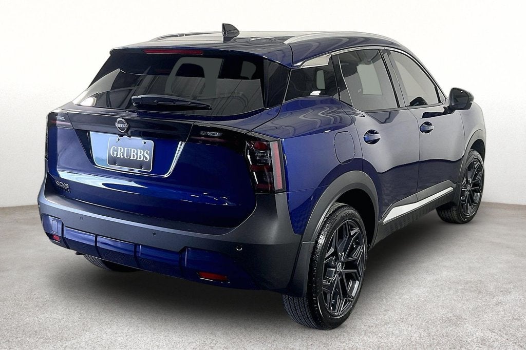 2027 Nissan Kicks SR