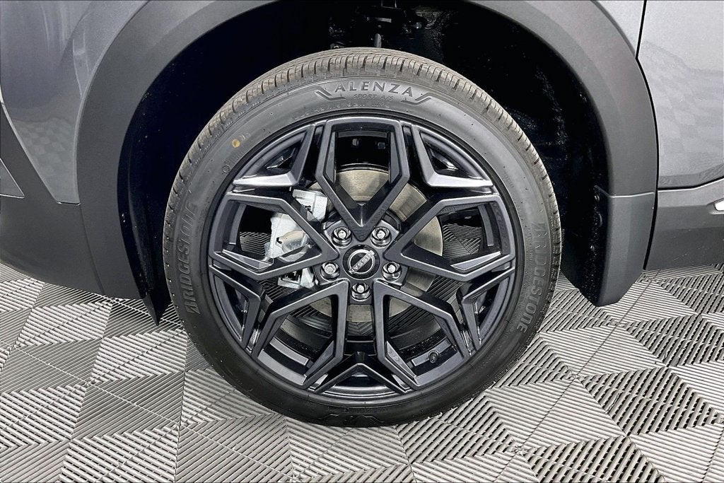2027 Nissan Kicks SR