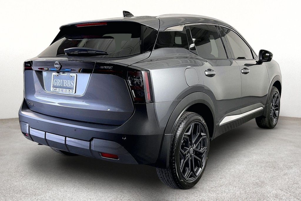2027 Nissan Kicks SR