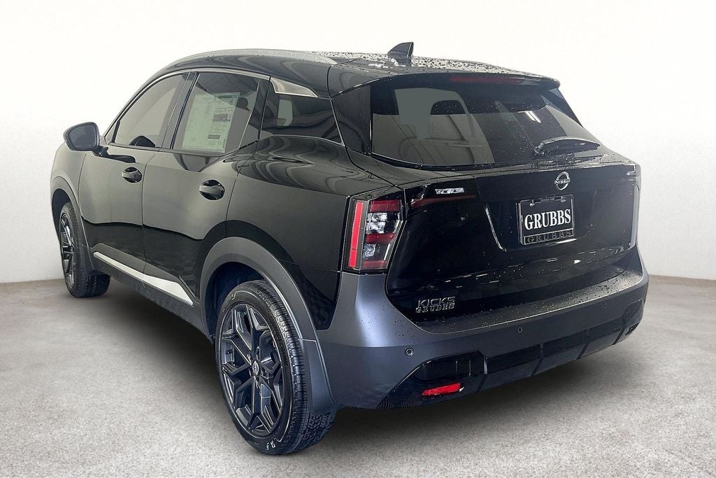 2027 Nissan Kicks SR