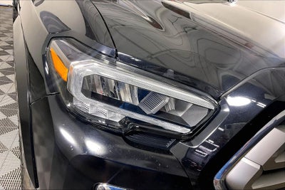 2022 Toyota Tacoma Limited V6