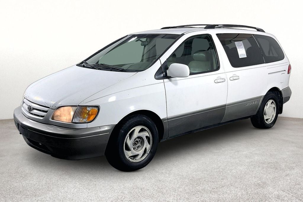 2003 Toyota Sienna LE
