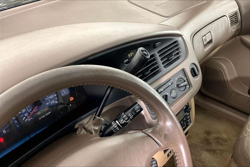 2003 Toyota Sienna LE
