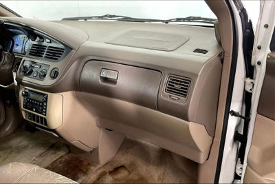 2003 Toyota Sienna LE