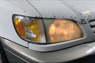2003 Toyota Sienna LE